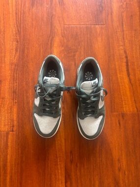 Nike women's Low-Top Sneakers in White and Dark Green Accents